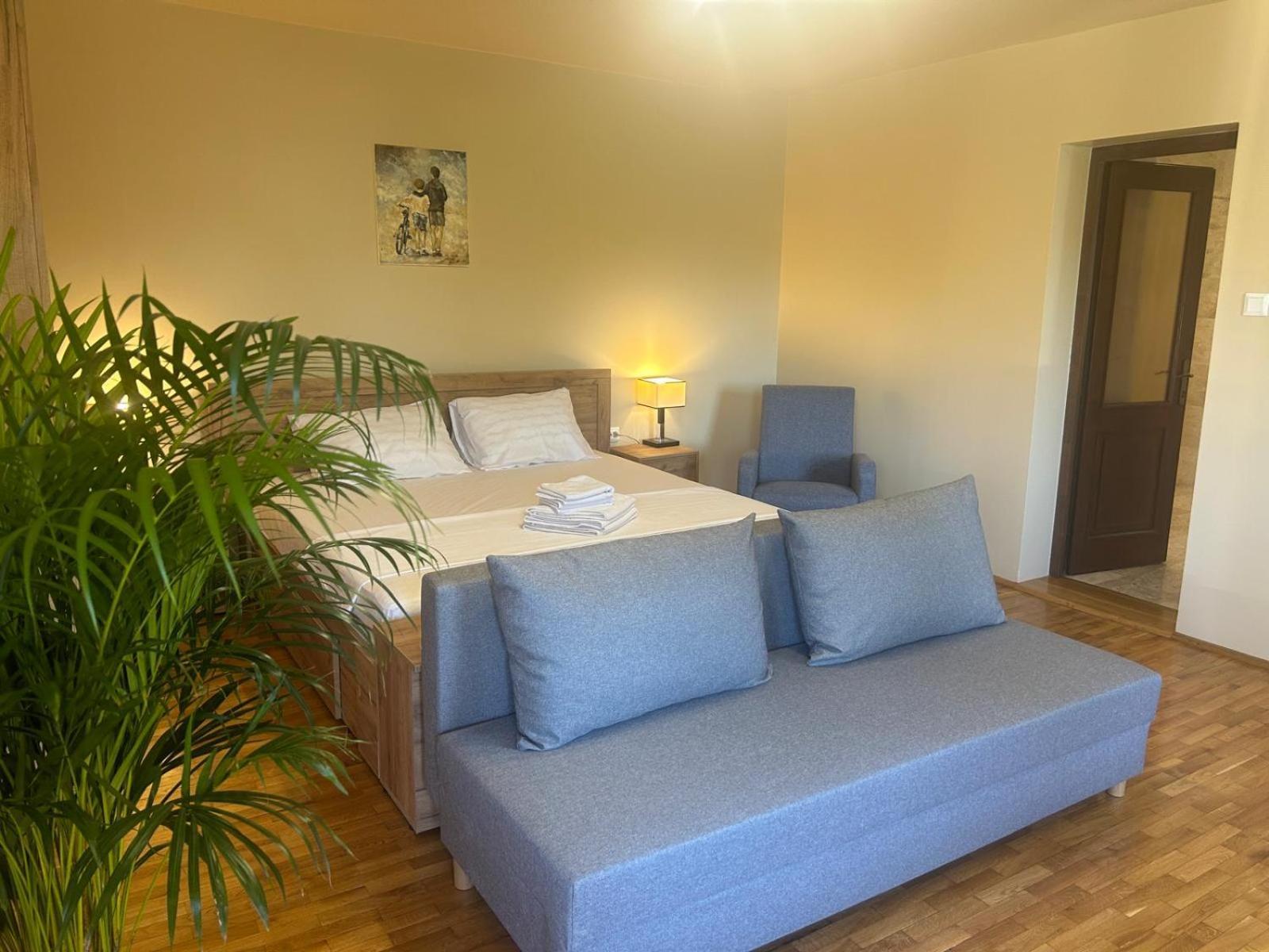 Crystal Salin Villa *