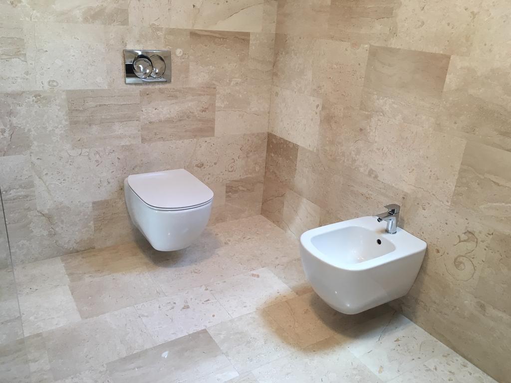 Crystal Salin Villa *