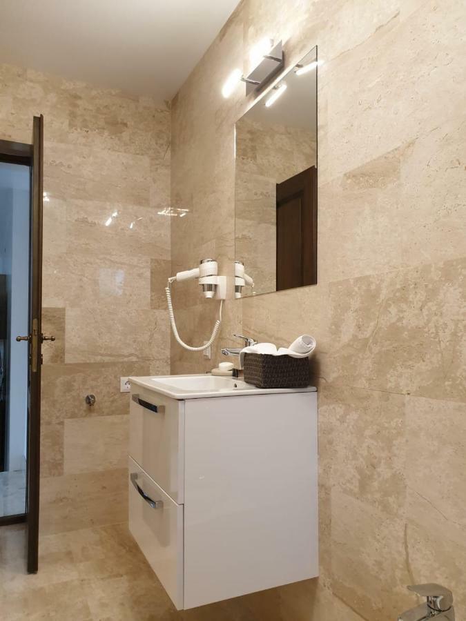 Crystal Salin Villa *